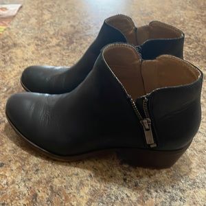 Lucky brand women’s booties